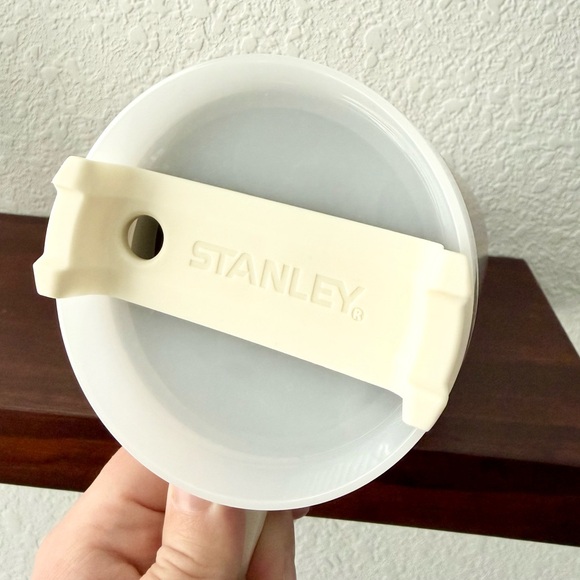 MOVING SALE | Stanley “Quencher H2.O” 40oz Flowstate Tumbler, Rose Quartz Glow - Picture 3 of 7